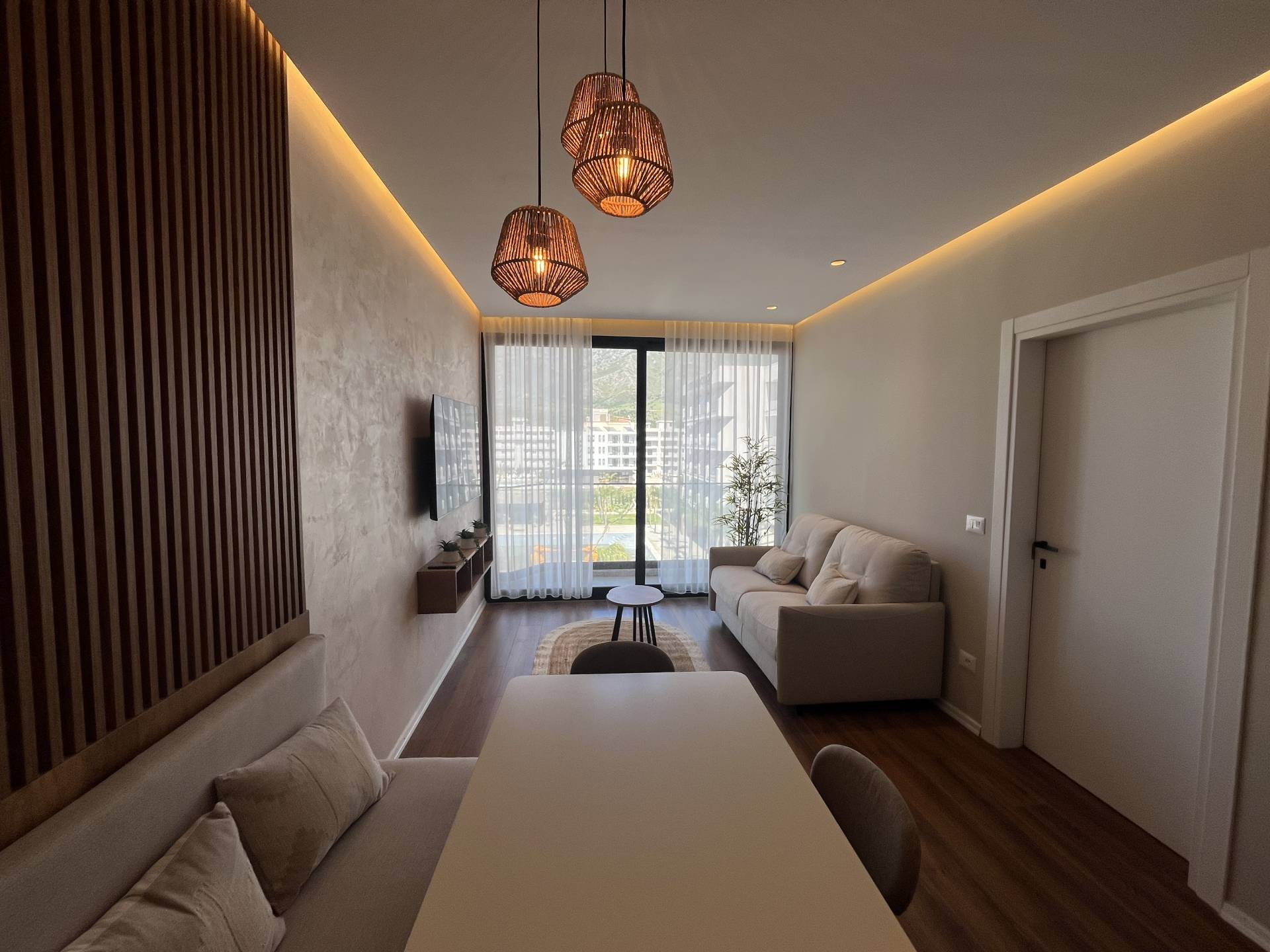 Gallery 01